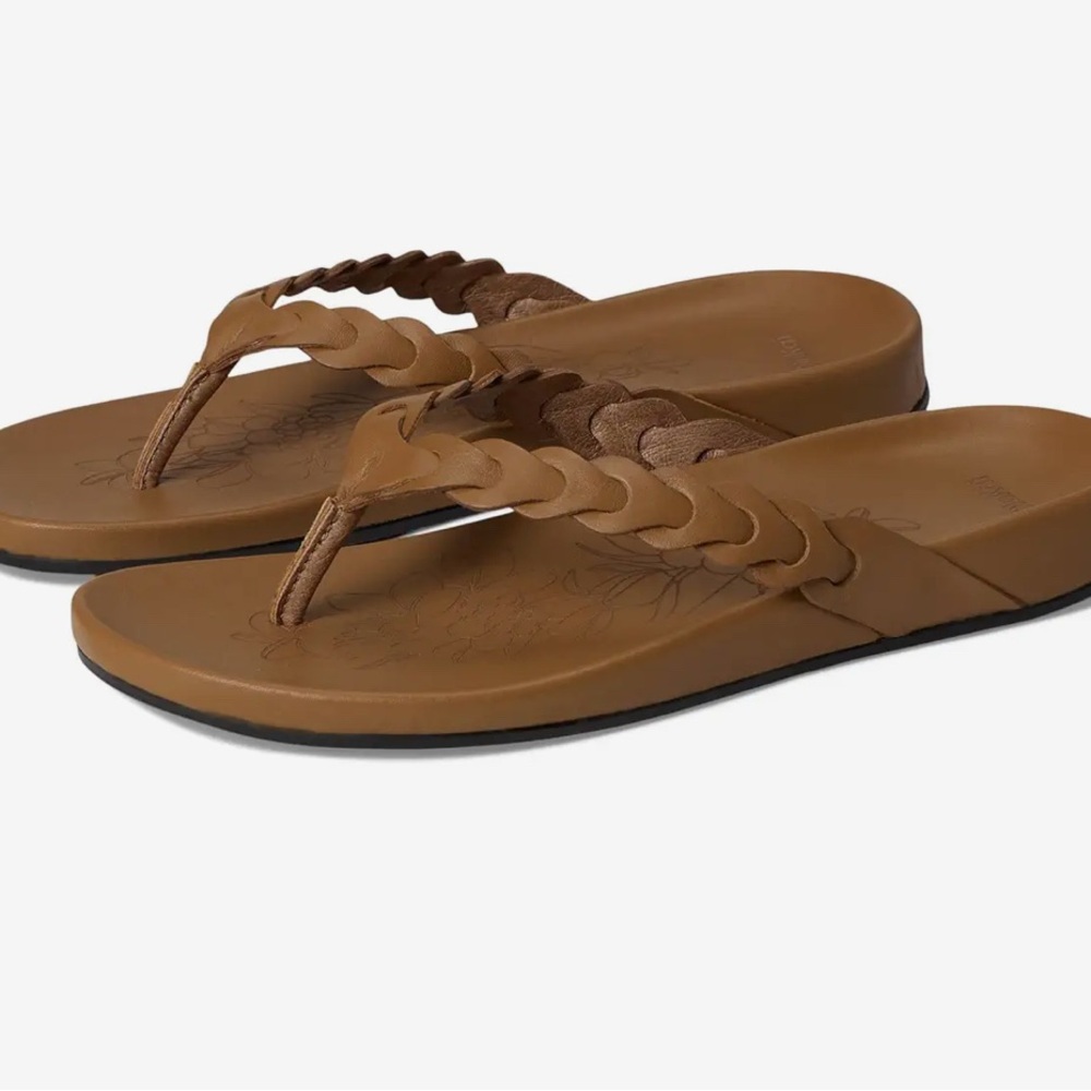 Olukai lei Women's Sandals size 8